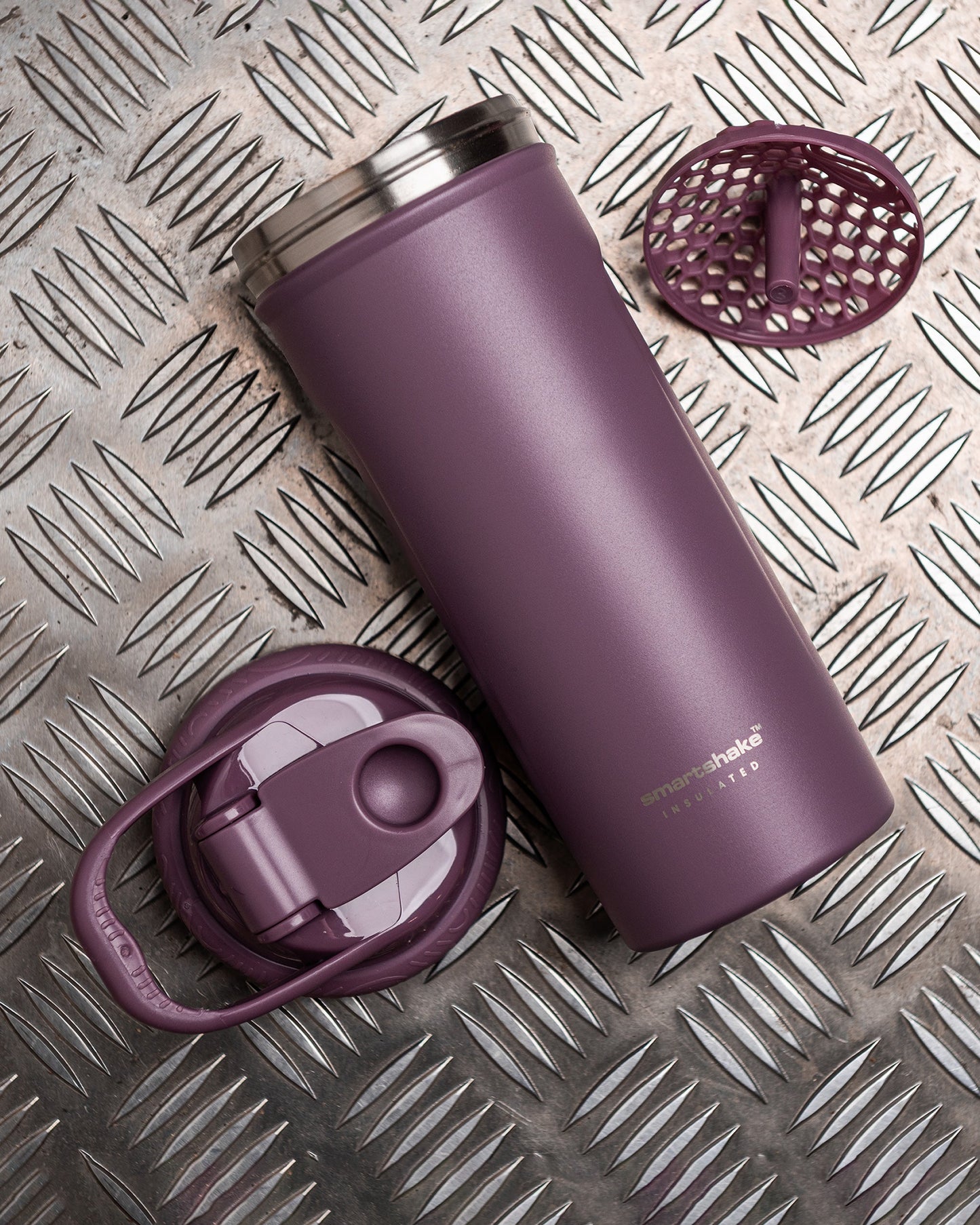 insulated-steel-shaker-dusty-plum-l6 Smartshake_Insulated_Steel_Dusty_Plum_Lifestyle.jpg