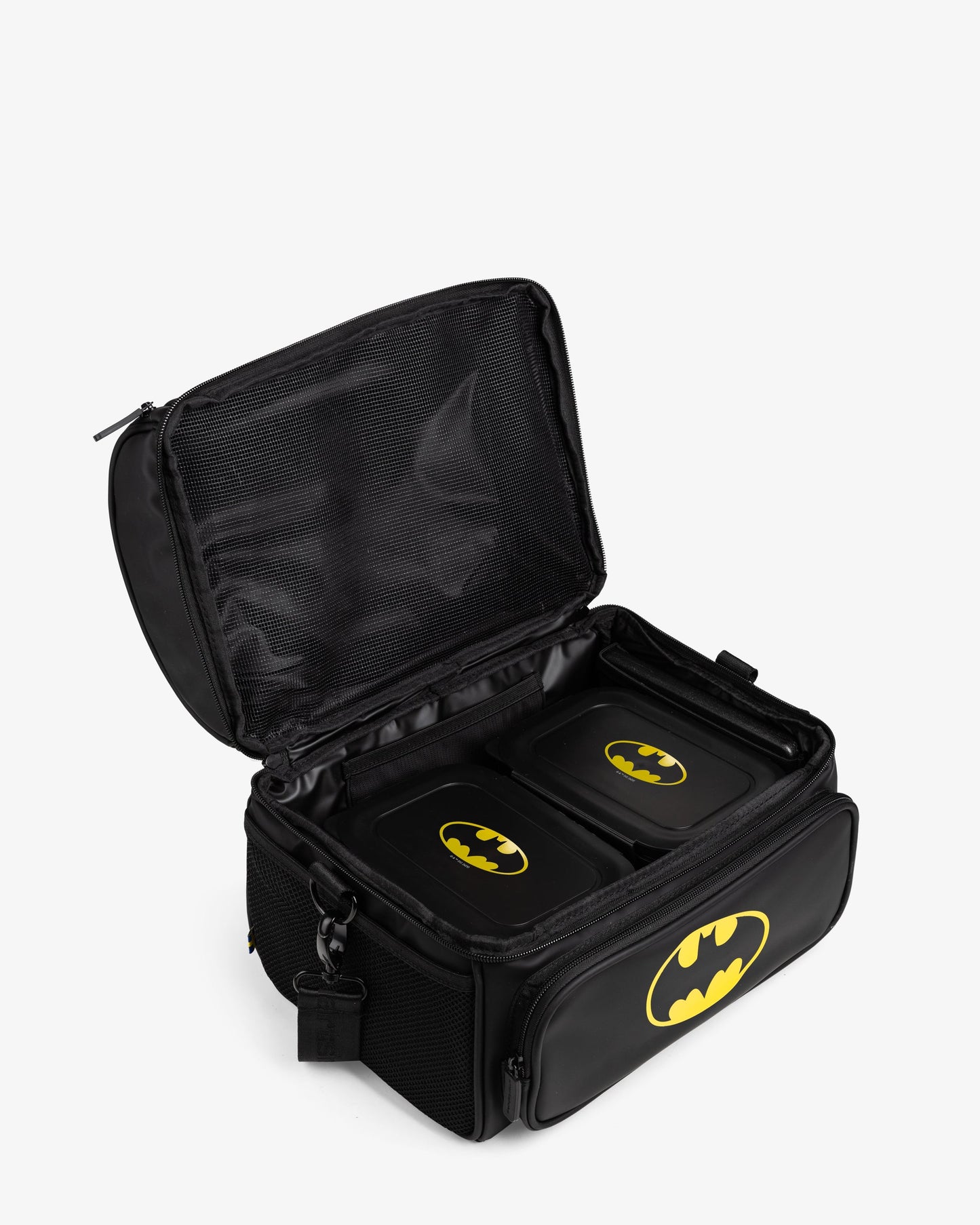 meal-prep-bag-batman-with-4-food-containers-and-2-ice-packs-p0 Smartshake_Meal_Prep_Bag_Batman_open.jpg