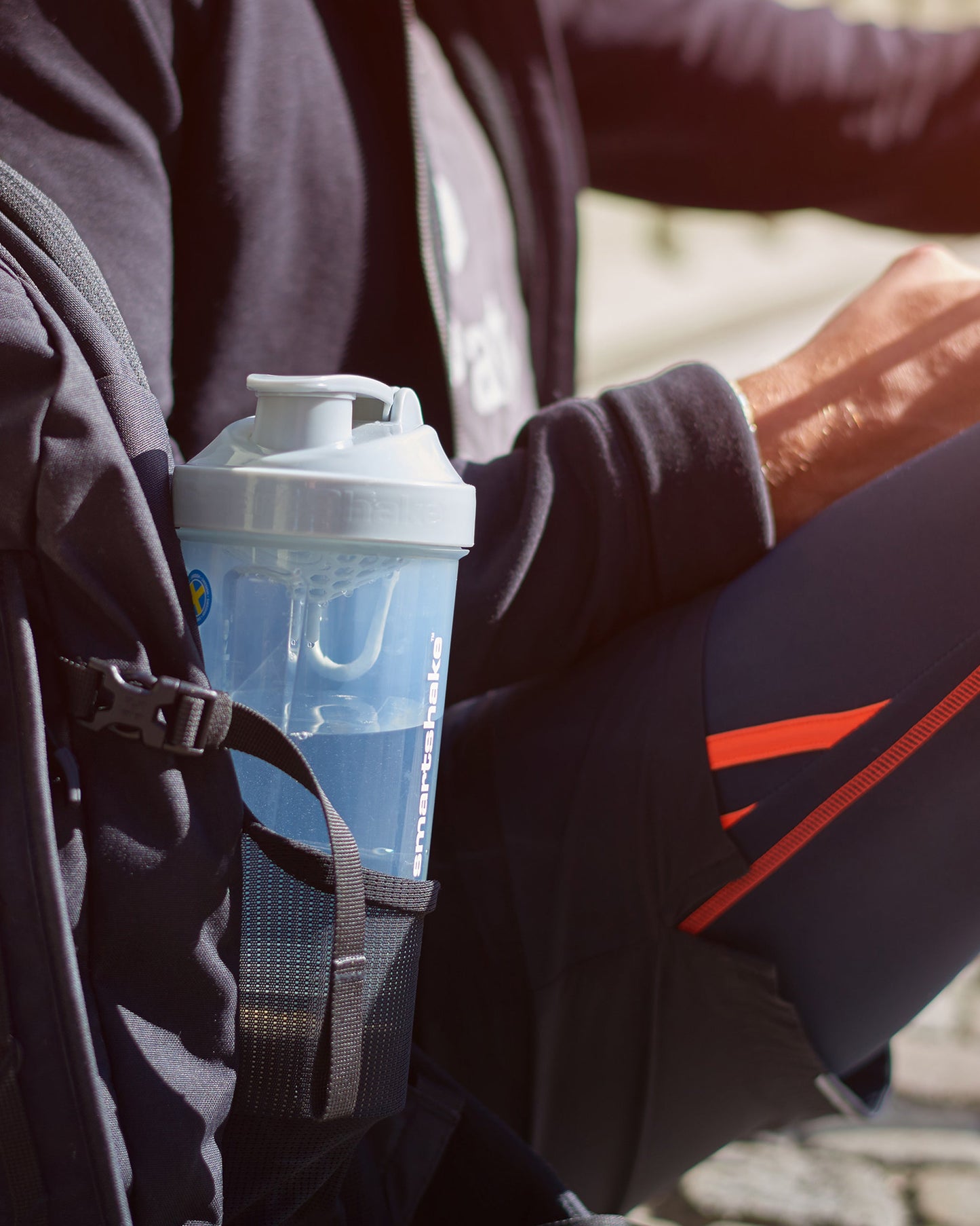 original2go-one-mist-gray-w4 Smartshake_Original2GoONE_Mist_Gray_lifestyle.jpg