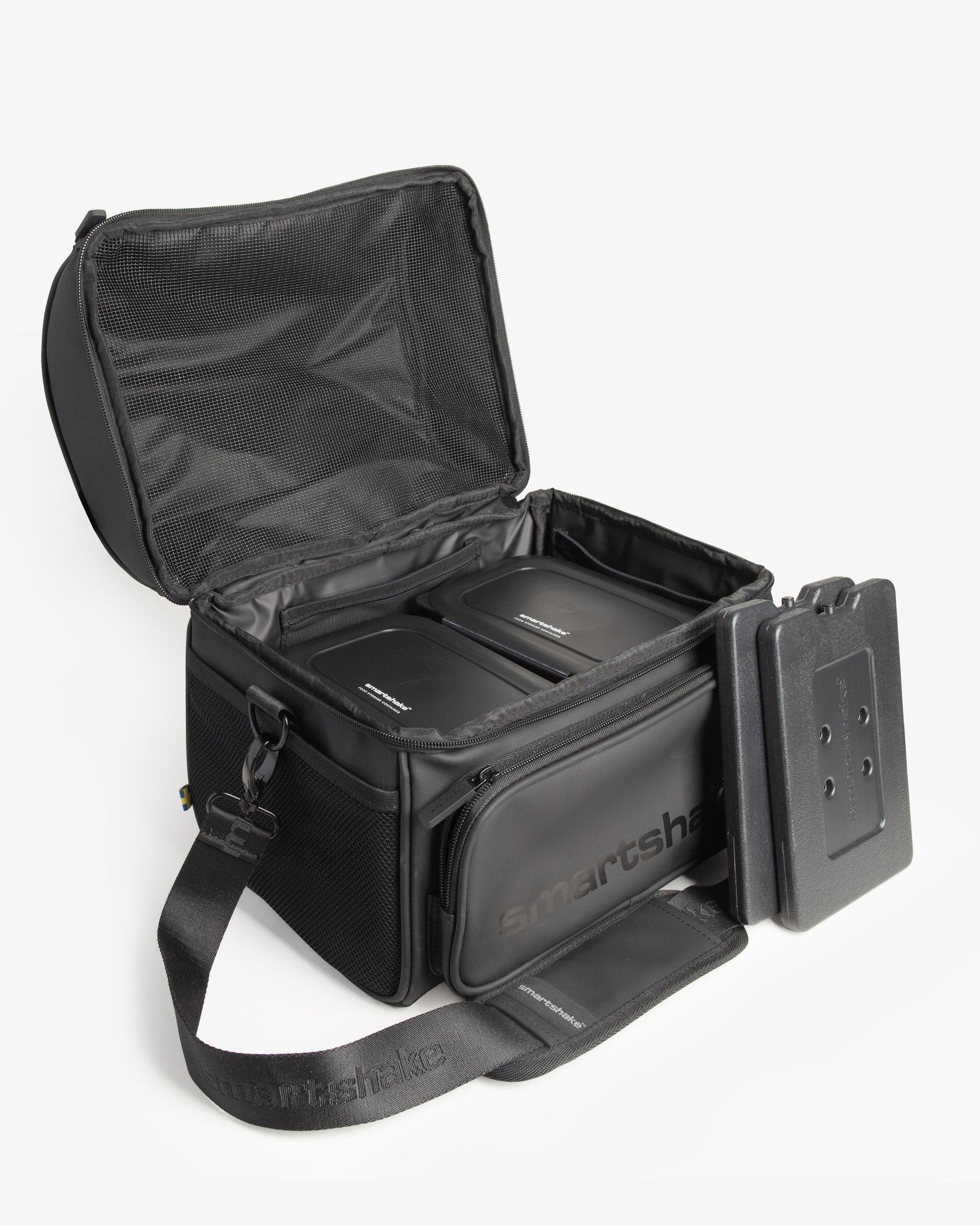 meal-prep-bag-black-with-4-food-containers-and-2-ice-packs-c7 Smartshake_Meal_Prep_Bag_Black_open.jpg
