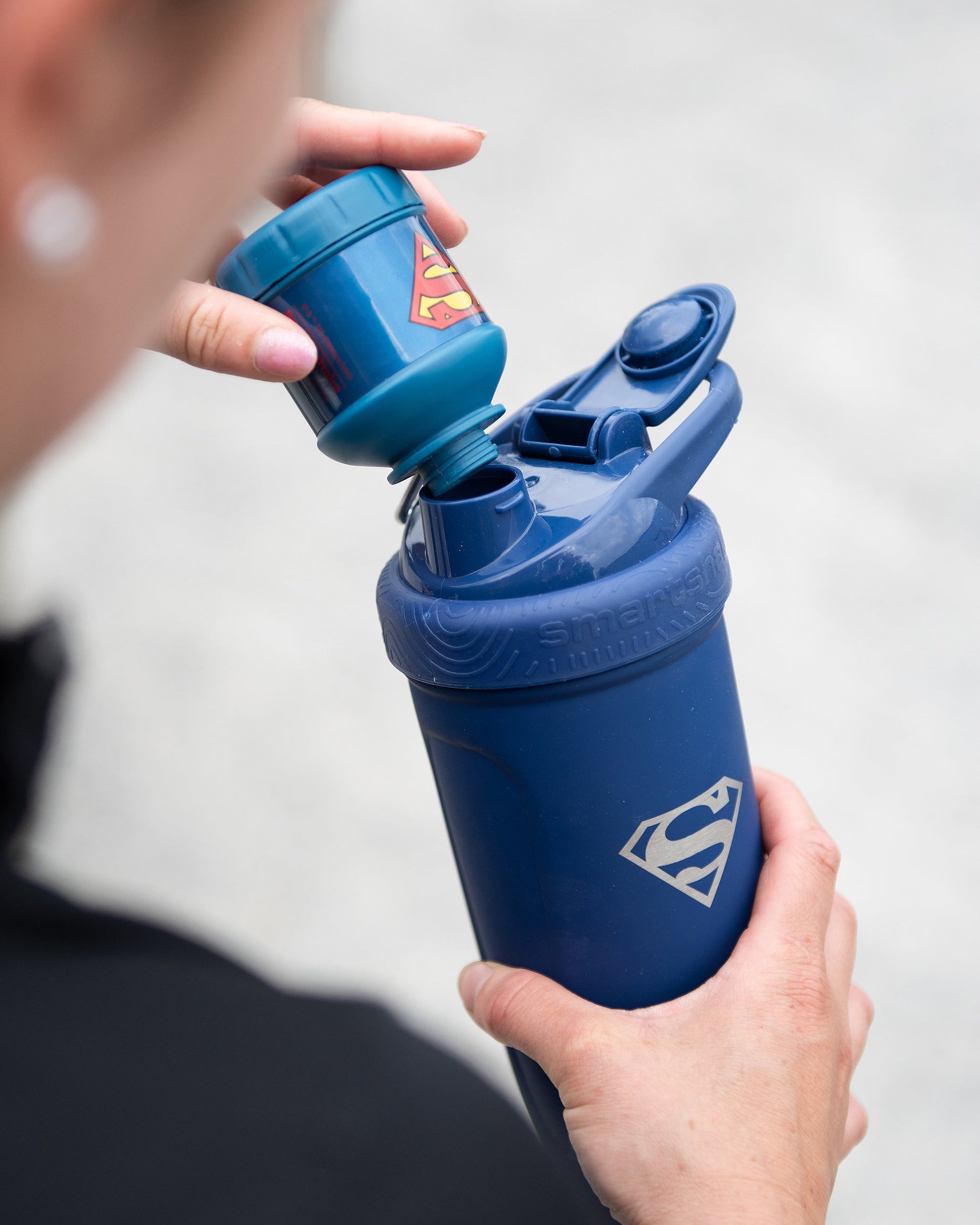 whey2go-funnel-superman-d1 Smartshake_Whey2Go_Superman_Lifestyle.jpg